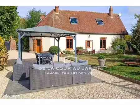 propriété 5 pièces 136 m²