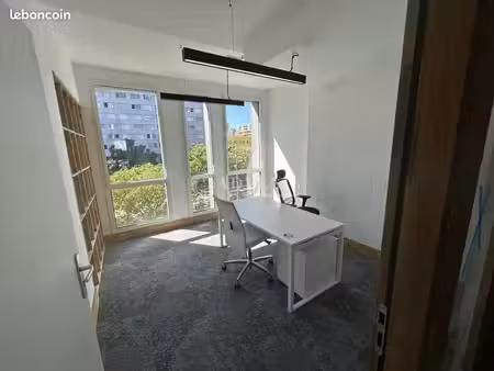 bureau 363 m²