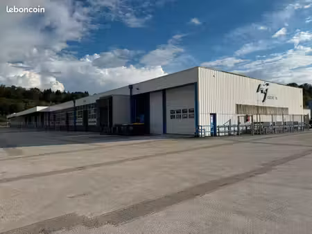 entrepôt / local d’activité 972 m²