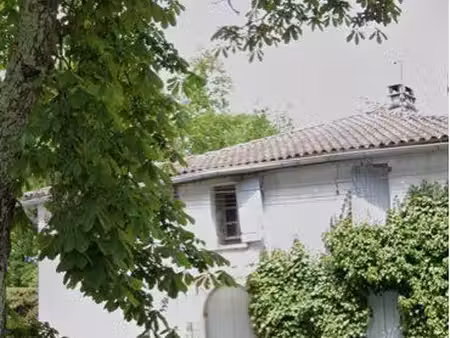 maison ancienne en pierre