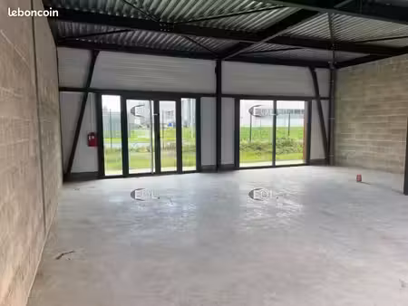 local d'activité 416 m²