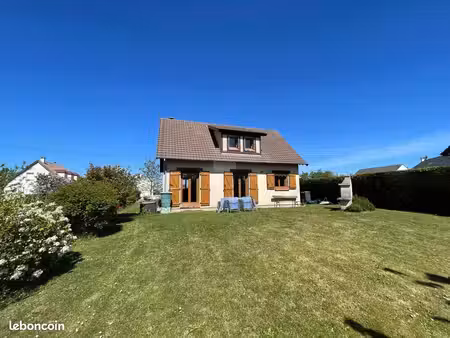 maison 5 pièces 93 m²