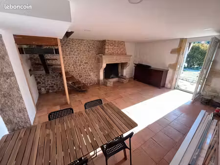 maison pierre 52 m² - petit jardin - calme - noaillan/villandraut