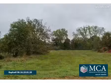 terrain 1 200 m² le temple