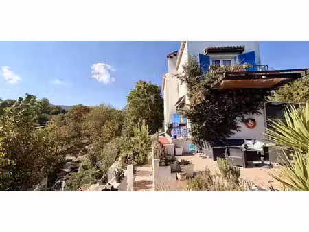 maison avec piscine et jardin saint-jeannet (06)