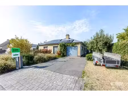charmante bungalow met 3 slaapkamers en ruime tuin in zedel…