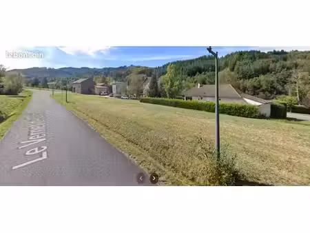 terrain constructible 1 473 m² en zone urbaine (ub)  vertolaye
