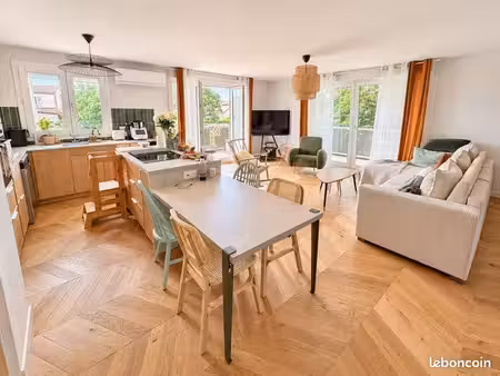 appartement 110m2 t4/5 refait à neuf