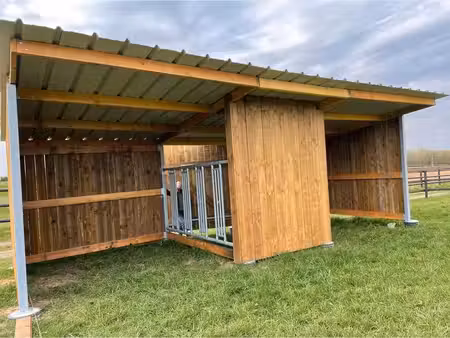recherche terrain agricole avec bâtiment ou abris