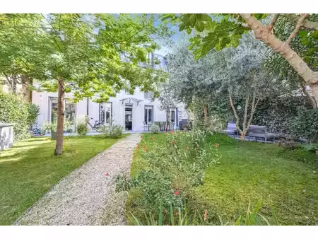 maison de luxe à vendre dans le quartier chateau ridel