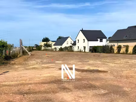 terrain à bâtir de 685 m2