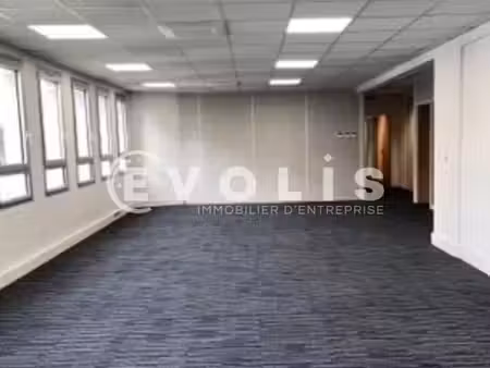 bureaux 310 m²