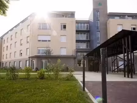 studio 1 pièce 19 m²