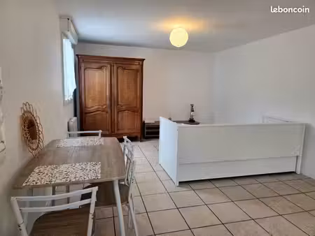 studio meublé