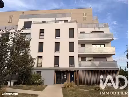 appartement 4 pièces 77 m²