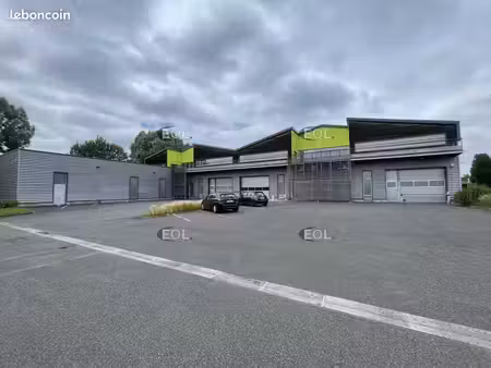 local d'activité 1 657 m²