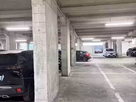 exclusivité - poincaré/trocadéro - emplacement de parking.