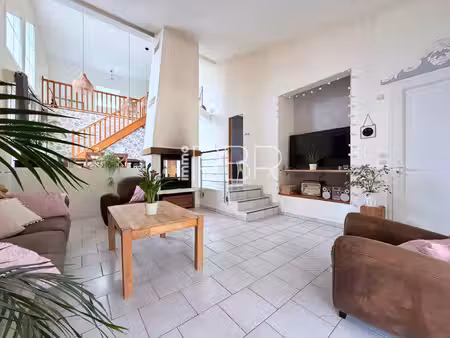 maison individuelle t5 dépendances et garages