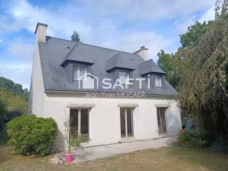 chateauneuf du faou ( 29520) ; en situation calme proche toutes commodités