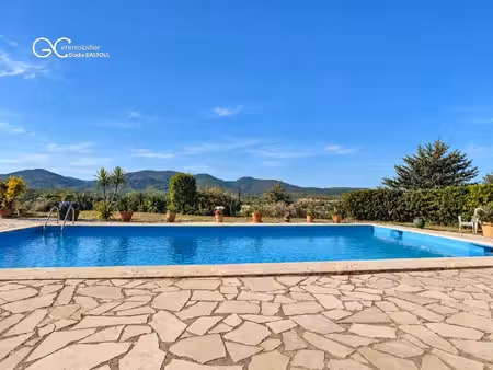 st chinian sur les hauteurs belle maison 6 pièces piscine sur 3
