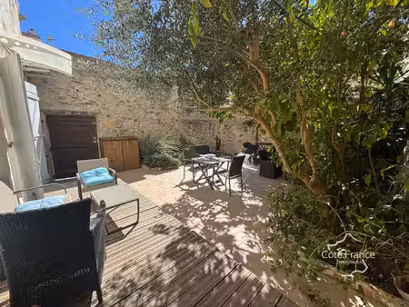 maison de pierre de 4 chambres avec son appartement indépend