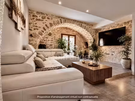gigean(34)  à vendre maison de village rénovée p4  surface totale 126 m2  terrasse 10 m2  
