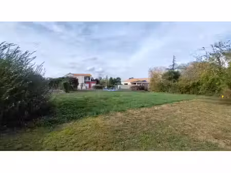 vente terrain 590 m² à saint-fiacre-sur-maine (44690)  120 750 €