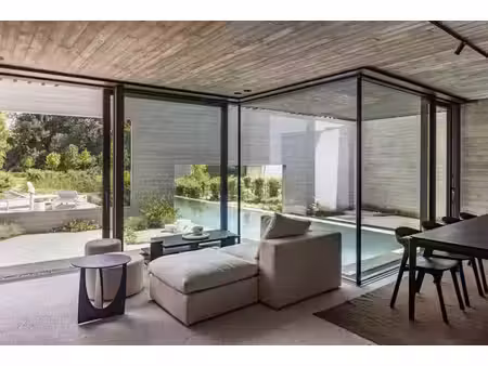 maison design avec piscine à débordement