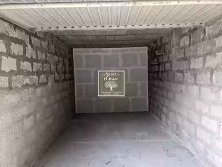 garage à louer dans résidence sécurisée