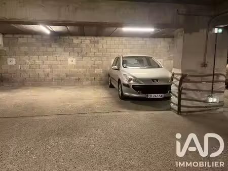 vente parking 12 m²