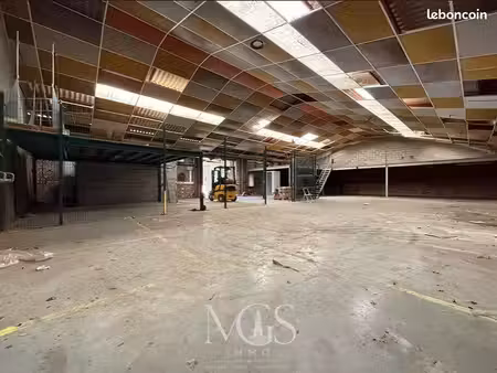immeuble 5 pièces 672 m²