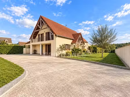 maison à vendre favrieux 7 pièce(s) 232m2 537 000€