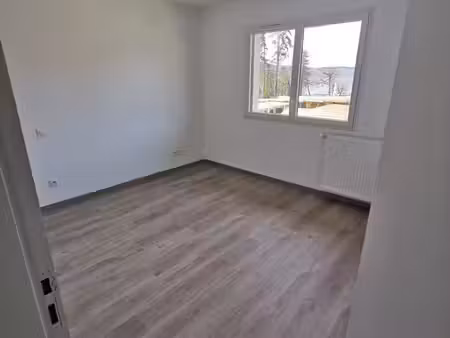 appartement t3 + carport + parking
