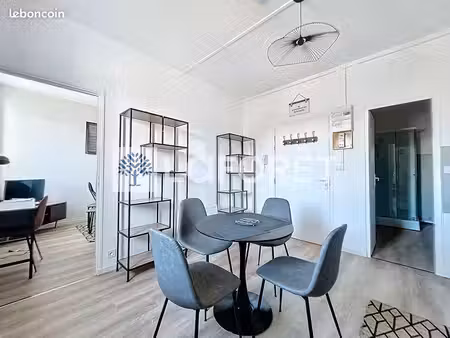 studio 1 pièce 28 m²