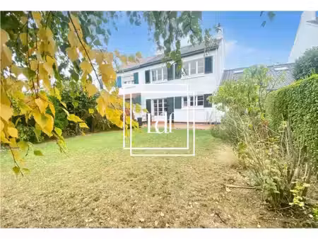 à vendre - maison mitoyenne 2 côtés  5 pièces située à faches-thumesnil (59155)