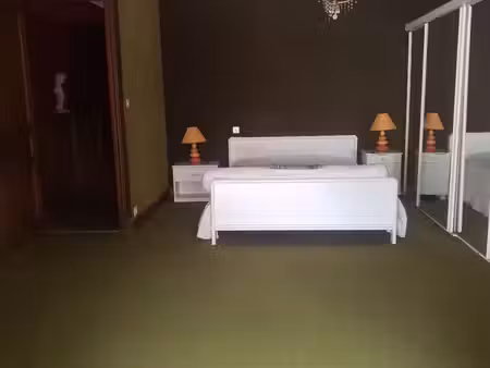 loue a millau t2 + belle véranda