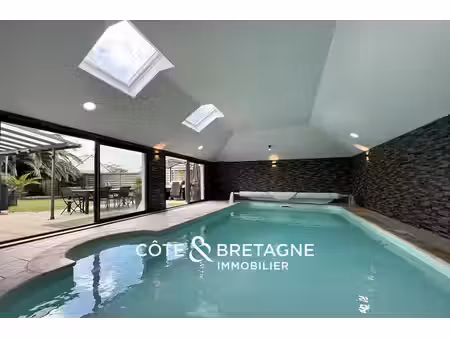 maison de luxe de 265 m2 en vente lanvollon  bretagne