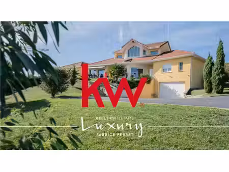 à vendre - maison contemporaine  8 pièces située à glénat (63460)