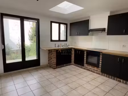 à vendre - maison mitoyenne 2 côtés  4 pièces située à mouvaux (59420)