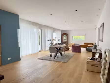 à vendre - maison individuelle  7 pièces située à marcq-en-baroeul (59700)
