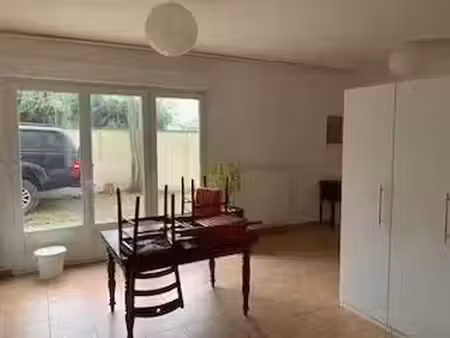 location meublée appartement 1 pièce 40 m² à saclay (91400)  700 €