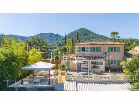 maison de 5 pièces de luxe en vente à les adrets-de-l'estérel  france