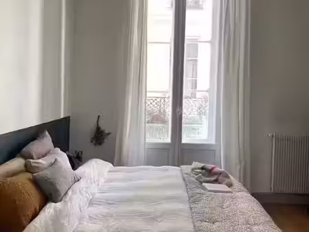 location appartement 2 pièces à bordeaux (33000)  1 100 €