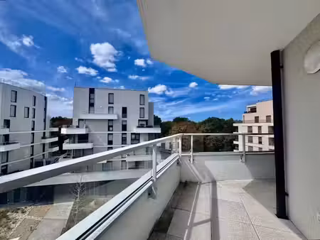 location appartement 2 pièces 47 m² à saint-germain-en-laye (78100)  1 135 €