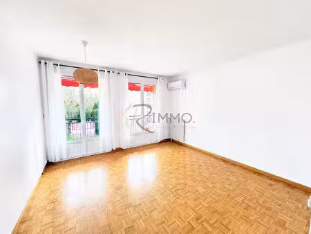 location appartement 3 pièces 67.93 m² à aix-en-provence (13090)  1 360 €