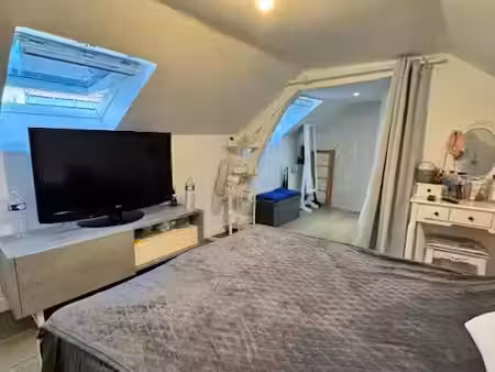 location appartement 4 pièces 82.72 m² à crosne (91560)  1 243 €
