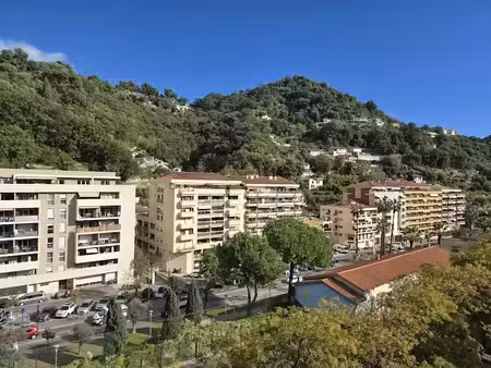 location meublée appartement 4 pièces 76.01 m² à menton (06500)  1 750 €