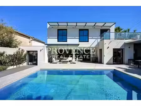 location meublée maison 5 pièces 193 m² à marseille 8ème (13008)  5 400 €