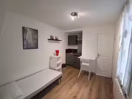location appartement 1 pièce 14.65 m² à compiegne (60200)  450 €