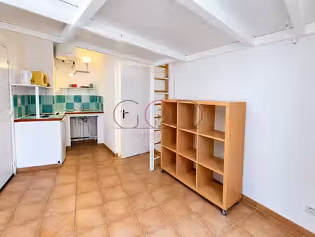 location appartement 1 pièce 14.64 m² à aix-en-provence (13090)  520 €